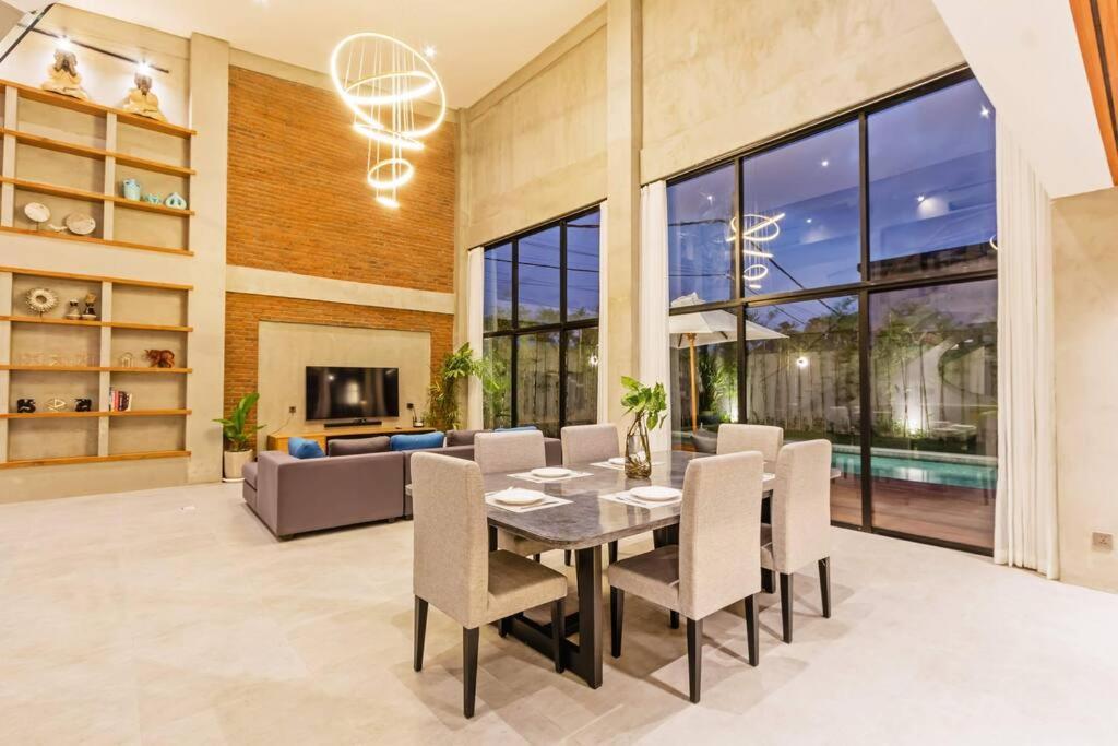 Manresa Villa Bali 4 Canggu Esterno foto
