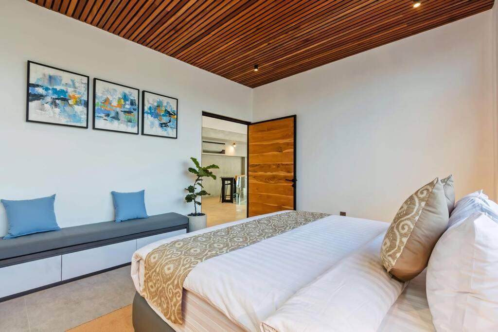 Manresa Villa Bali 4 Canggu Esterno foto