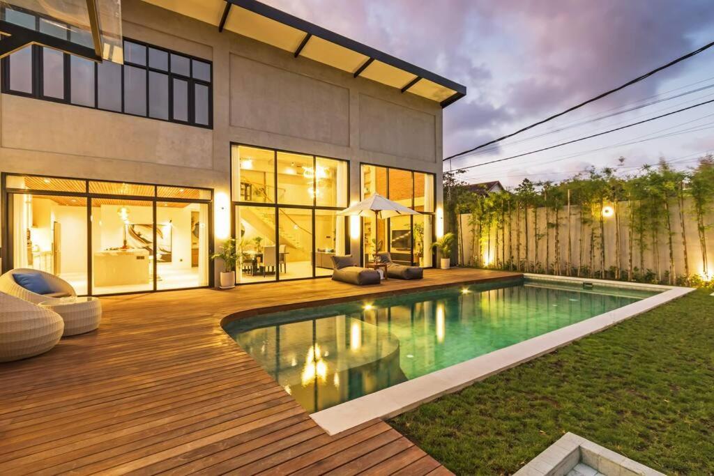 Manresa Villa Bali 4 Canggu Esterno foto